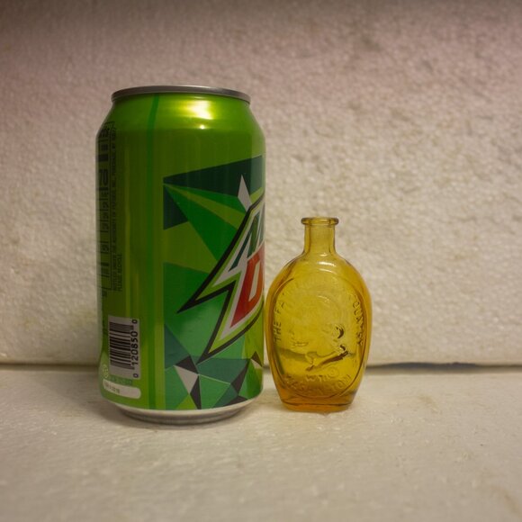 Vintage Wheaton Amber George Washington Mini Bottle - Picture 4 of 4